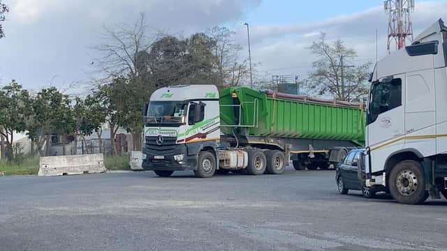 DKL Mercedes-Benz truck with green tipper trailer